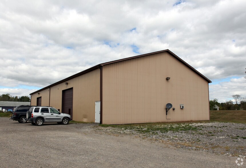 More Photos Of 66605 S Forest Ave, Lenox Township Warehouse For Lease