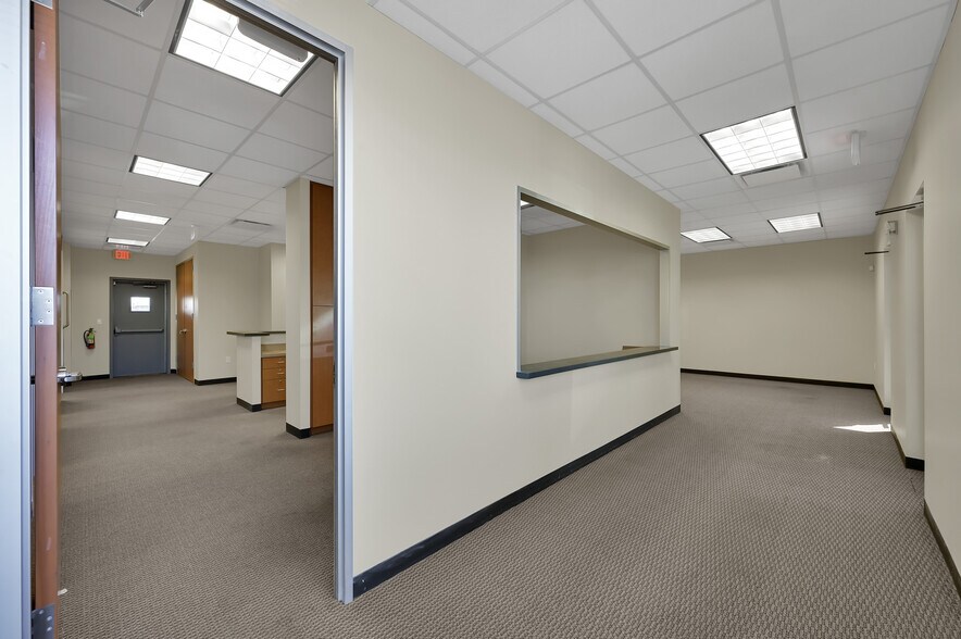 More Photos Of 1125 Cypress Station Dr, Houston Medical For Sale