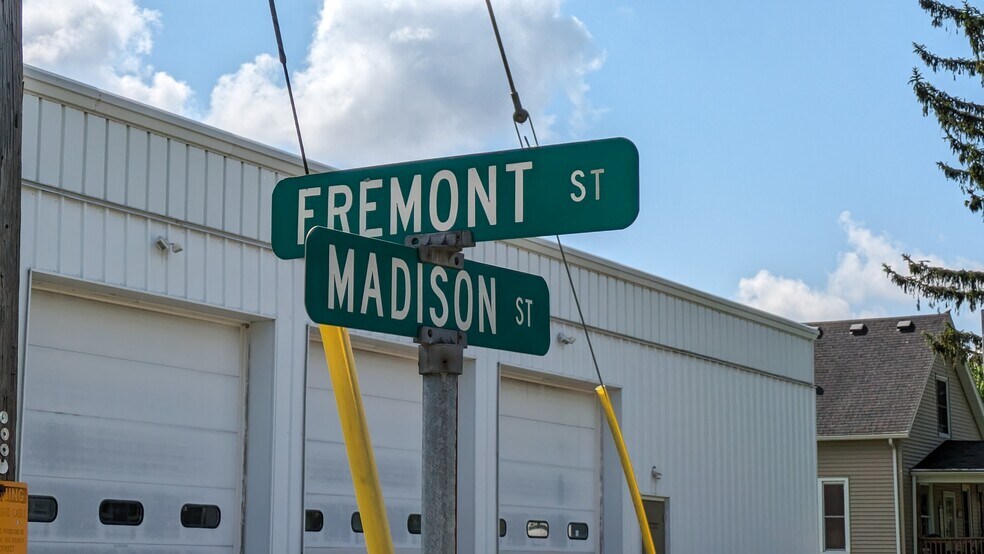 More Photos Of 400 Madison st, Towanda Flex For Sale