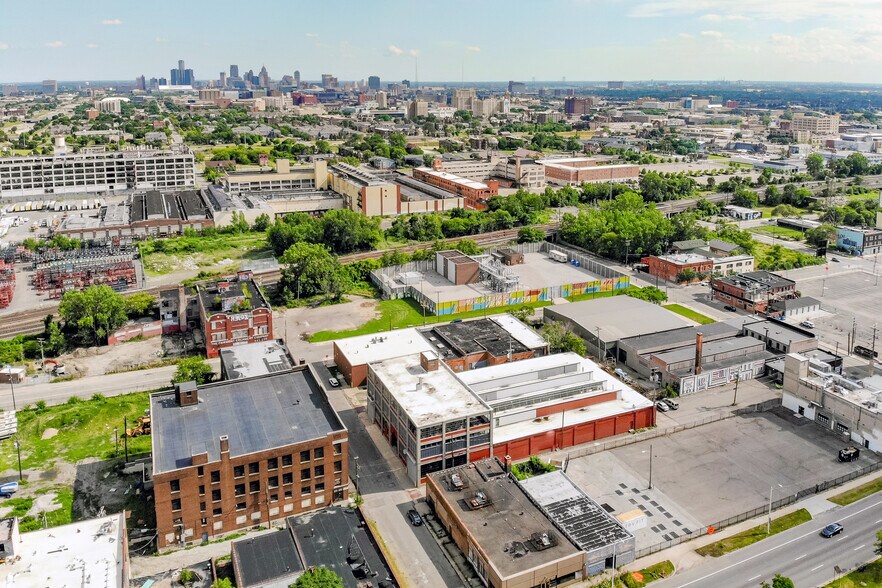 More Photos Of 575 E Milwaukee St, Detroit Warehouse For Lease