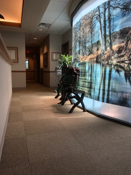 More Photos Of 2500 S Lakeline Blvd, Cedar Park Medical For Lease