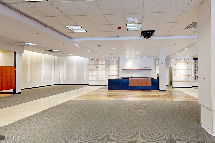 More Photos Of 1595-1659 Rt 23 S, Wayne Unknown For Lease