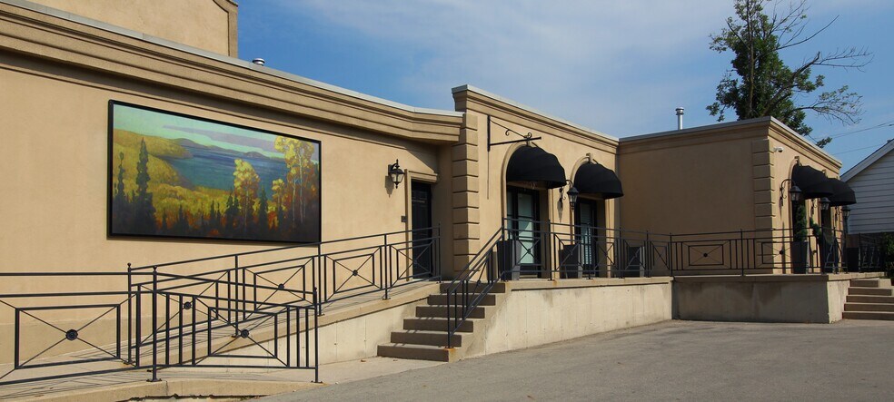 More Photos Of 23 Griffin St, Hamilton Office For Sale