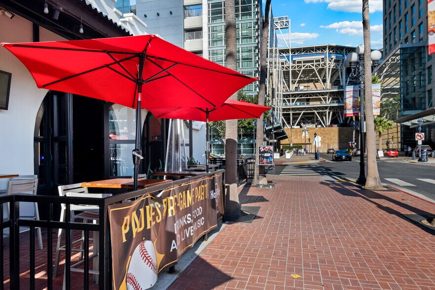 More Photos Of 207 5th Ave, San Diego Hotel For Sale