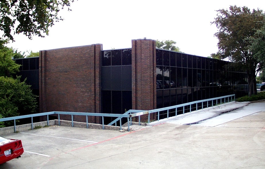 More Photos Of 1721 W Plano Pky, Plano Office For Lease