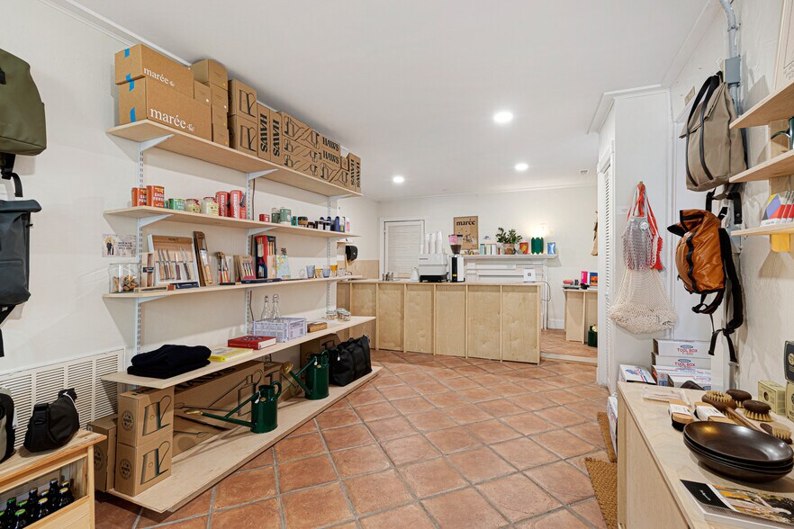 More Photos Of 119 Turner St, Beaufort Storefront Retail Office For Sale