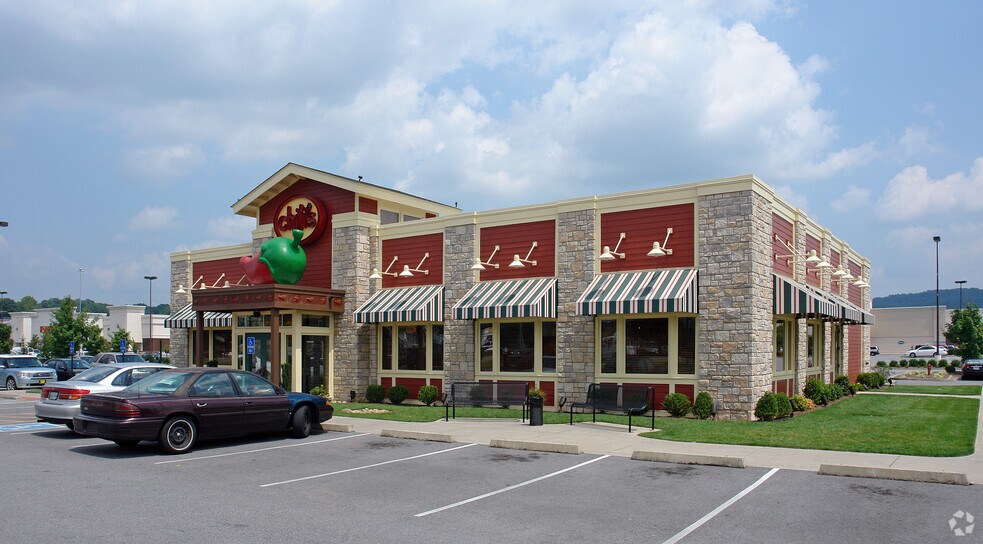 More Photos Of 1919-2009 N Eastman Rd, Kingsport Unknown For Lease