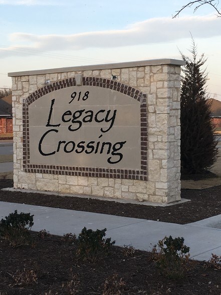 More Photos Of 918 E Pleasant Run Rd, Cedar Hill Medical For Lease