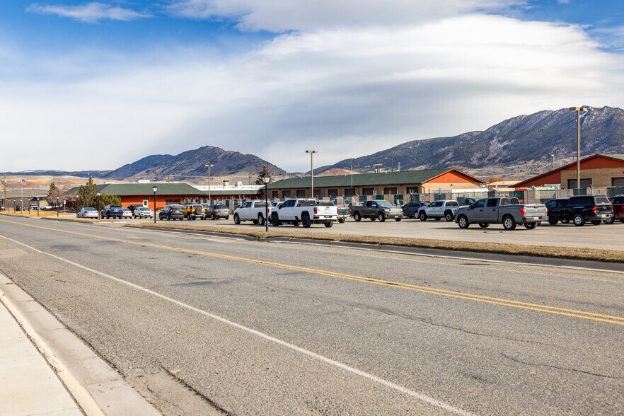 More Photos Of 1820 Meadowlark ln, Butte Office For Sale