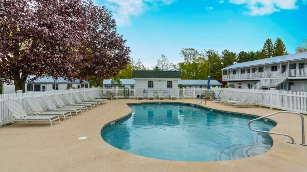 More Photos Of Route 1, Moody Hotel For Sale