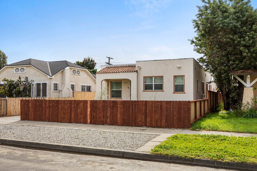 More Photos Of 1510 W 52nd St, Los Angeles Apartments For Sale