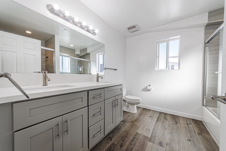 More Photos Of 1121 N Berendo St, Los Angeles Multifamily For Sale
