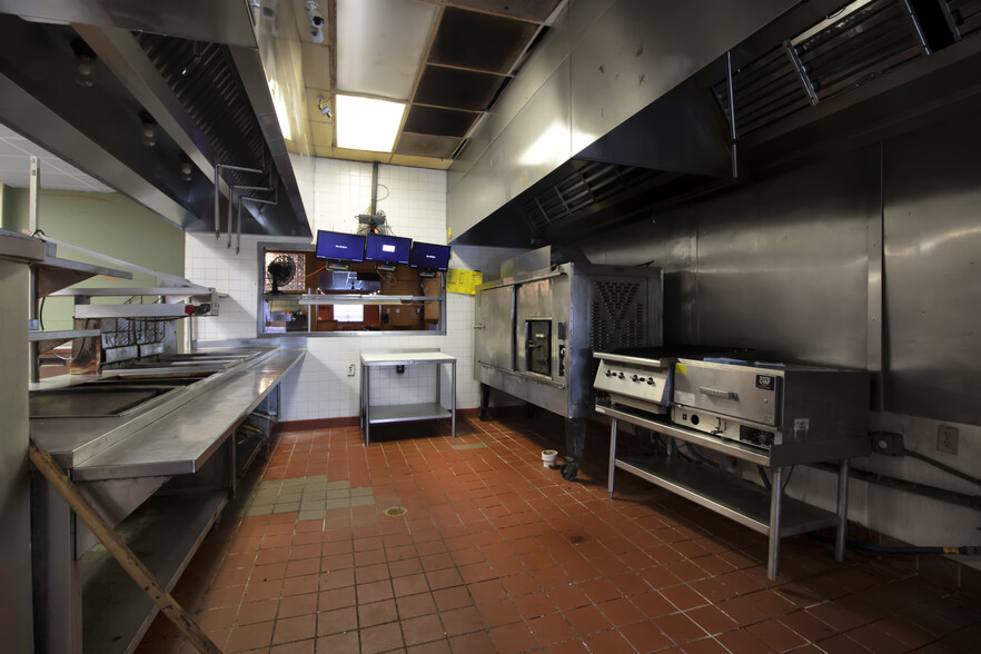 More Photos Of 1152 Tamiami Trl, Port Charlotte Restaurant For Sale