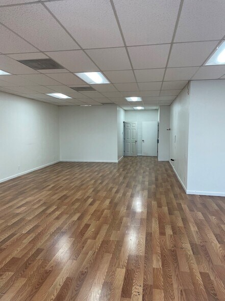 More Photos Of 10258-10272 Foothill Blvd,, Lake View Terrace Storefront Retail Office For Lease