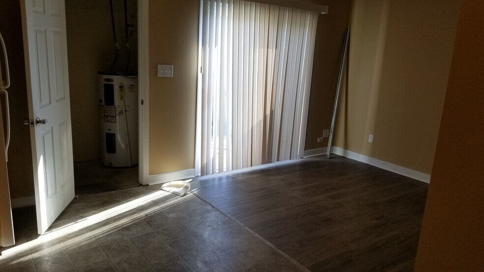 More Photos Of 156 Delmar Ln, Newport News Apartments For Sale