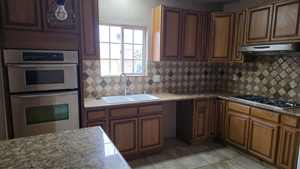 More Photos Of 14 S Union St, Stockton Multifamily For Sale