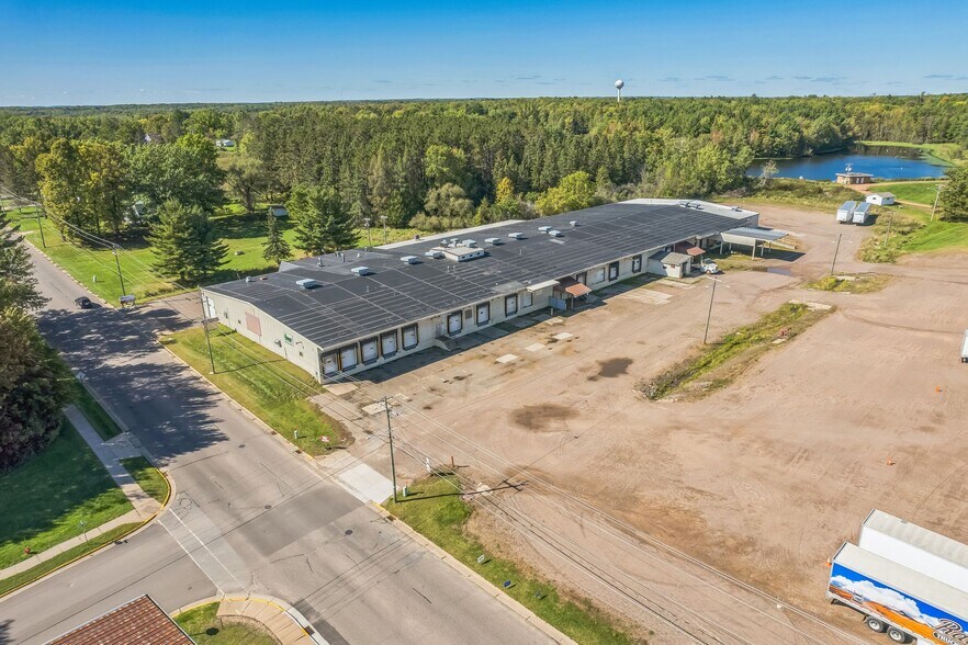 More Photos Of 675 E Allman St, Medford Warehouse For Sale