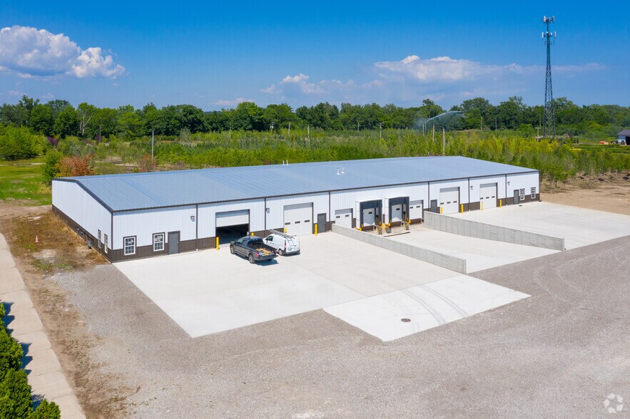 More Photos Of 4662 S Custer Rd, Monroe Warehouse For Lease