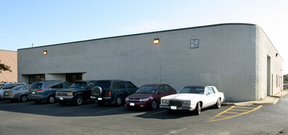 More Photos Of 80 Keyland Ct, Bohemia Manufacturing For Lease