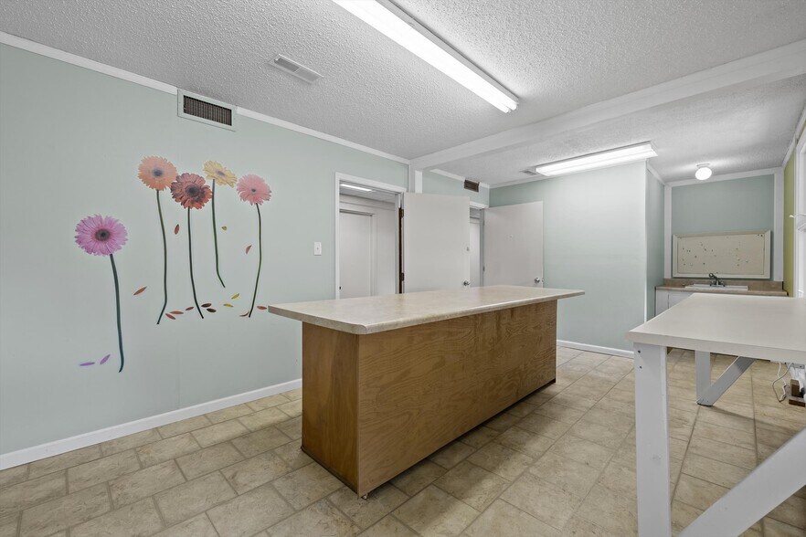 More Photos Of 4300 James Ln, Chattanooga Specialty For Sale