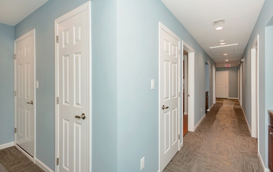 More Photos Of 760 Wellwood Ave, Lindenhurst Office For Sale
