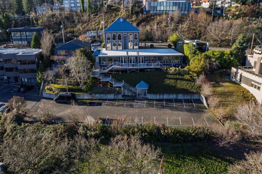 More Photos Of 4540 SW Kelly Ave, Portland Office For Sale