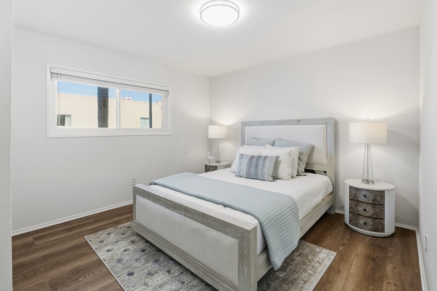 More Photos Of 2652 Jefferson St, Carlsbad Apartments For Sale