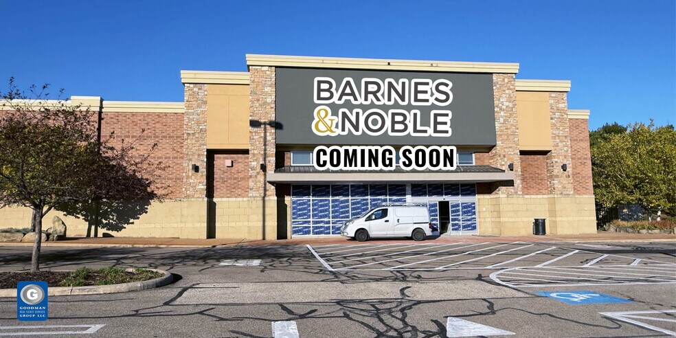 More Photos Of 16532-16760 Royalton Rd, Strongsville Unknown For Lease