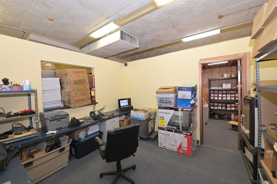 More Photos Of 24-26 W Merrick Rd, Freeport Storefront For Sale