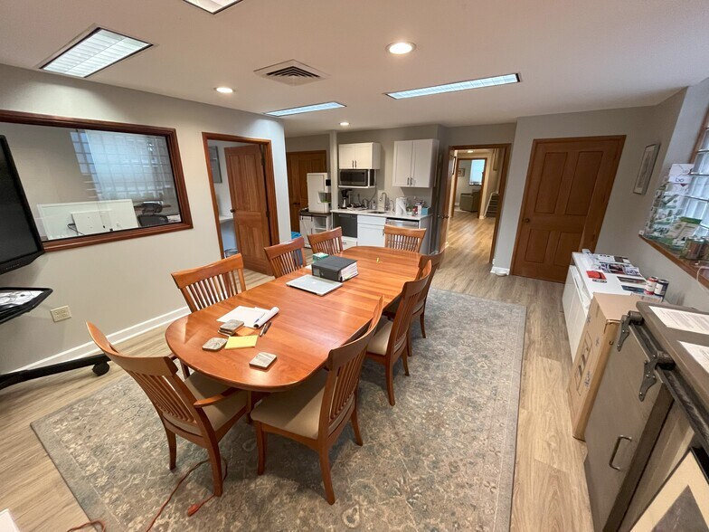 More Photos Of 100 Silver St, Portland Office For Lease