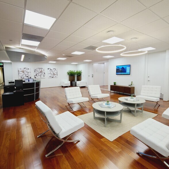 More Photos Of 10440 N Central Expy, Dallas Office For Sale