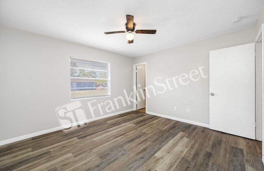 More Photos Of 4111 Alabama, Homosassa Apartments For Sale