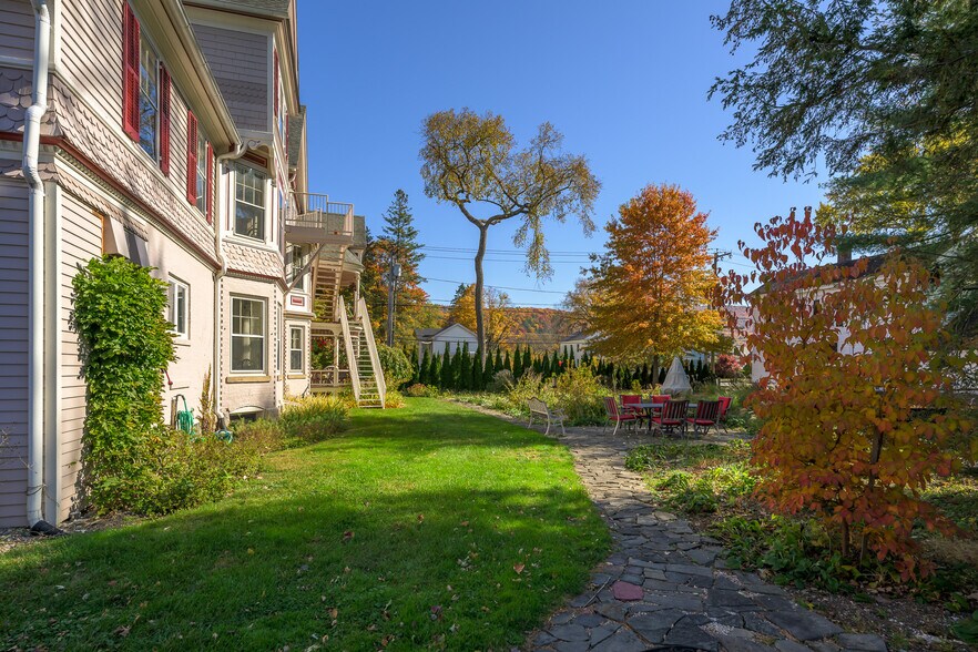 More Photos Of 518 Main St, Great Barrington Hospitality For Sale