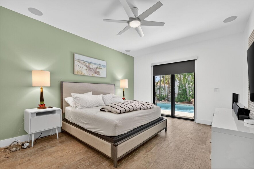 More Photos Of 2460 NE 36th St, Fort Lauderdale Specialty For Sale