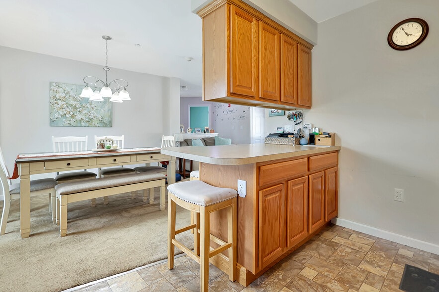 More Photos Of 1400 Broadway Rd, Dracut Flex For Sale