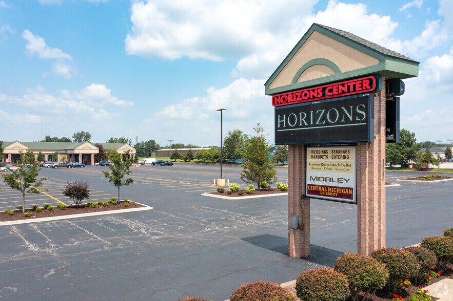 More Photos Of 6200 State St, Saginaw Office For Lease