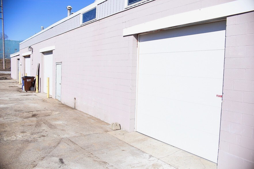 More Photos Of 735 Crofton St SE, Grand Rapids Warehouse For Lease