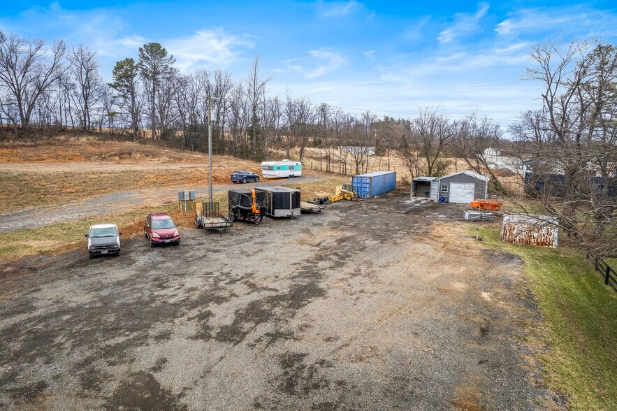 More Photos Of 18719 Old Valley Pike, Edinburg General Retail For Sale