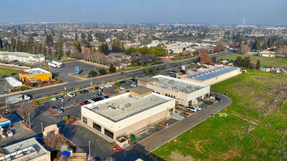 More Photos Of 7400 Elsie Ave, Sacramento Freestanding For Lease