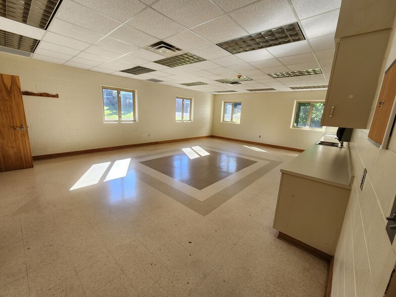 More Photos Of 301 21st Ave S, Birmingham Schools For Sale