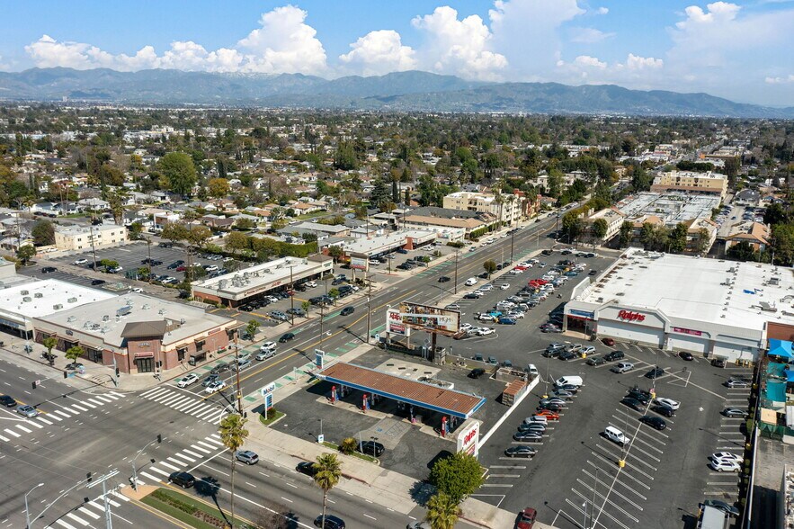 More Photos Of 5560 Van Nuys Blvd, Sherman Oaks Service Station For Sale