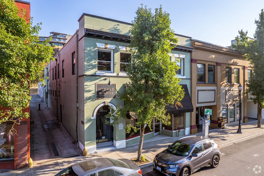 Primary Photo Of 712 Main St, Oregon City Storefront Retail Office For Sale