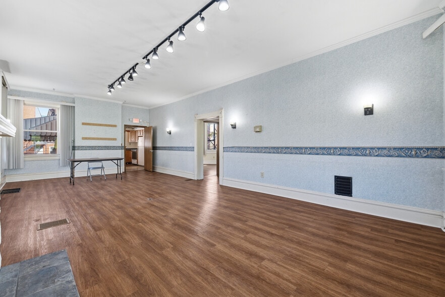 More Photos Of 101 W 9th Ave, Homestead Office For Sale