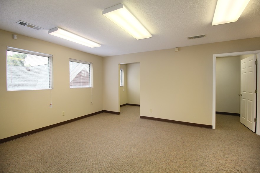 More Photos Of 5154 Stage Rd, Memphis Medical For Lease