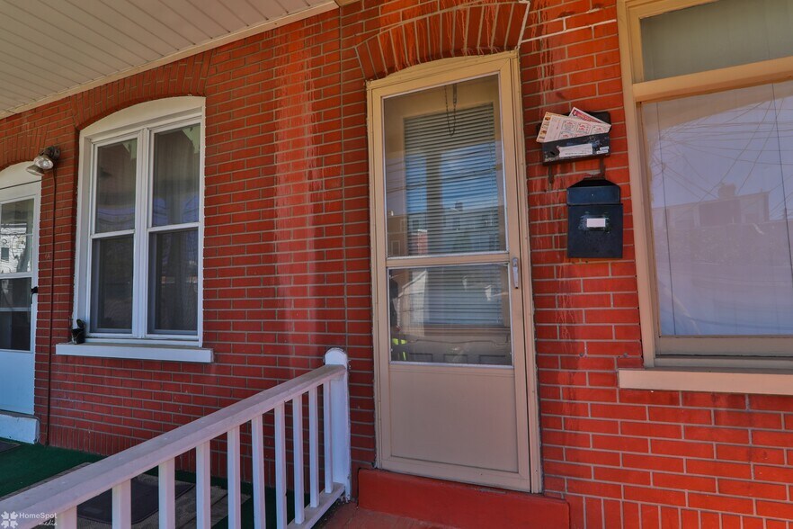 More Photos Of 1550 Warren St, Allentown Apartments For Sale