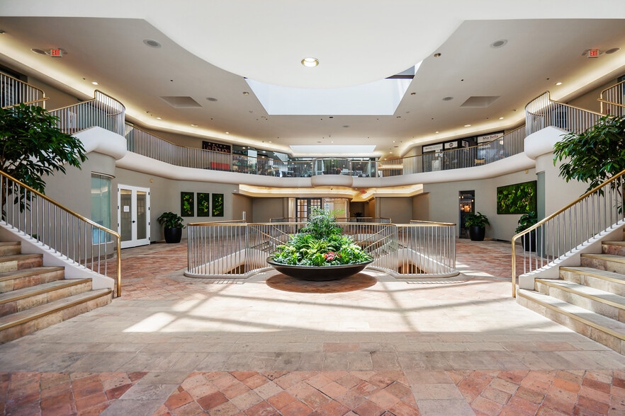 More Photos Of 1375 Burlingame Ave, Burlingame Unknown For Lease