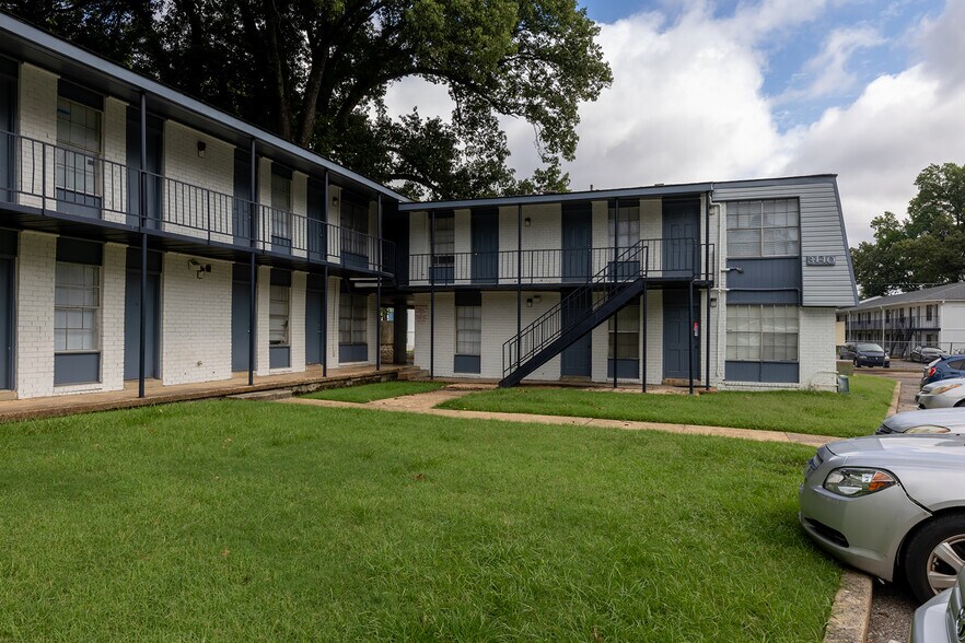More Photos Of 3446 Carnes Ave, Memphis Apartments For Sale