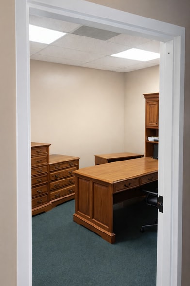 More Photos Of 1785 Grassland Pky, Alpharetta Industrial For Lease