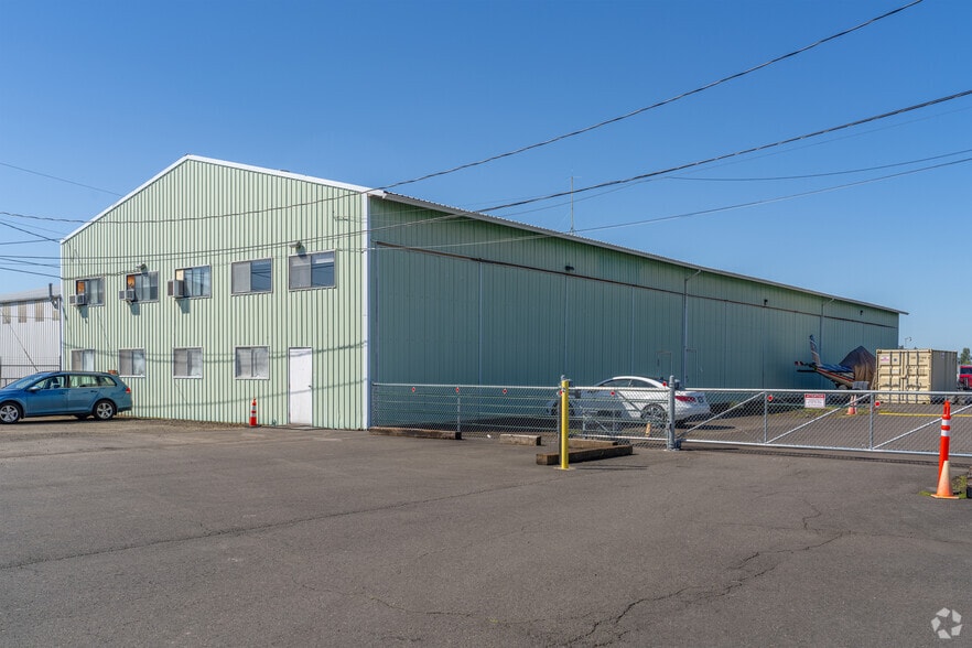 Primary Photo Of 23215 Airport Rd NE, Aurora Airplane Hangar For Sale