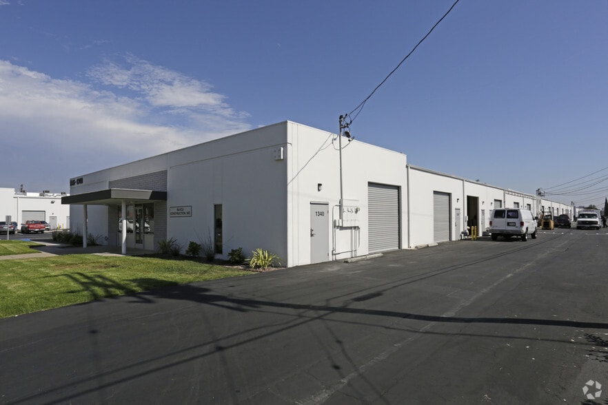 More Photos Of 1350 W Collins Ave, Orange Unknown For Lease